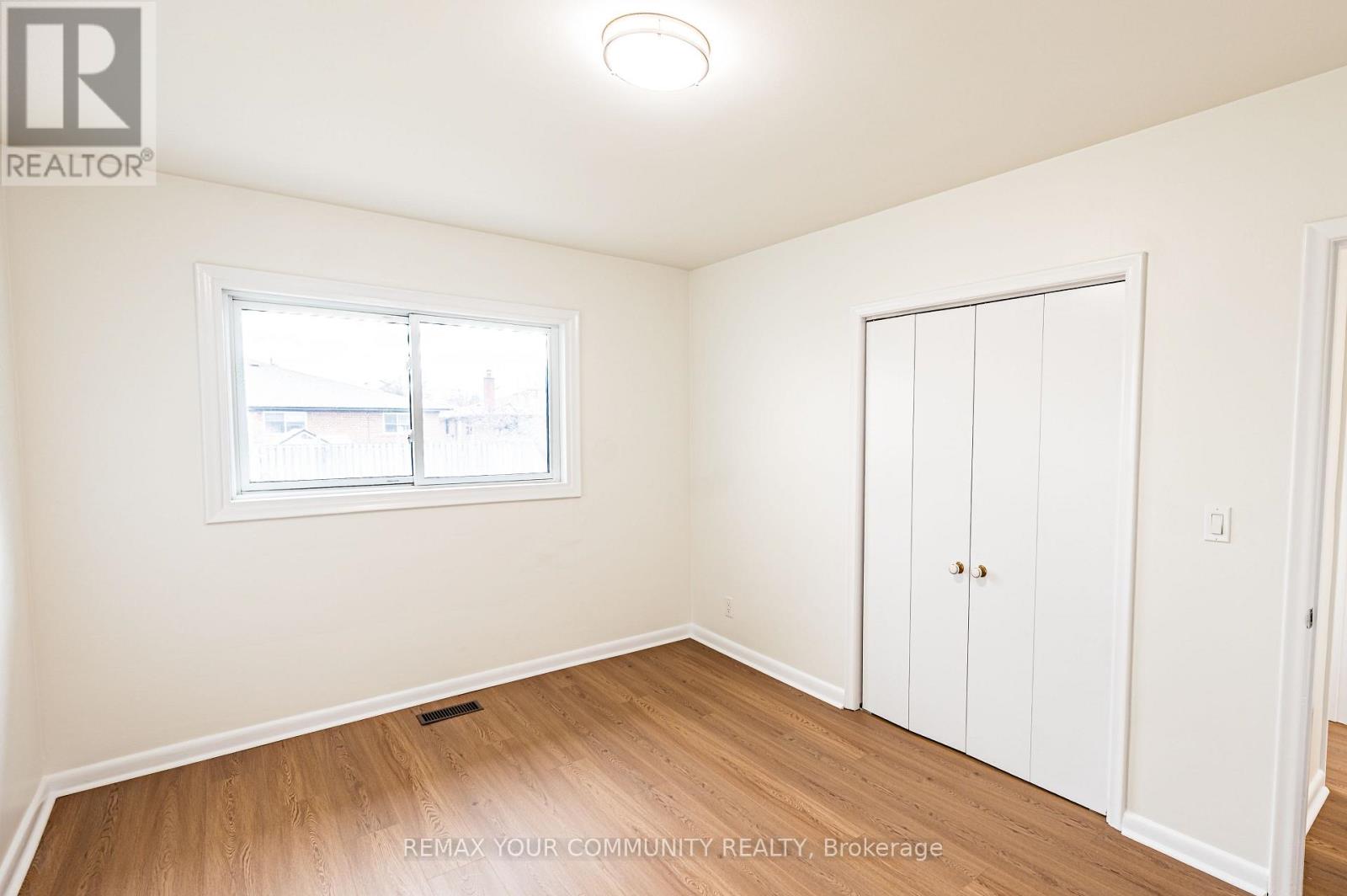 Upper - 57 Apted Avenue, Toronto, Ontario  M9L 2P2 - Photo 16 - W12971064