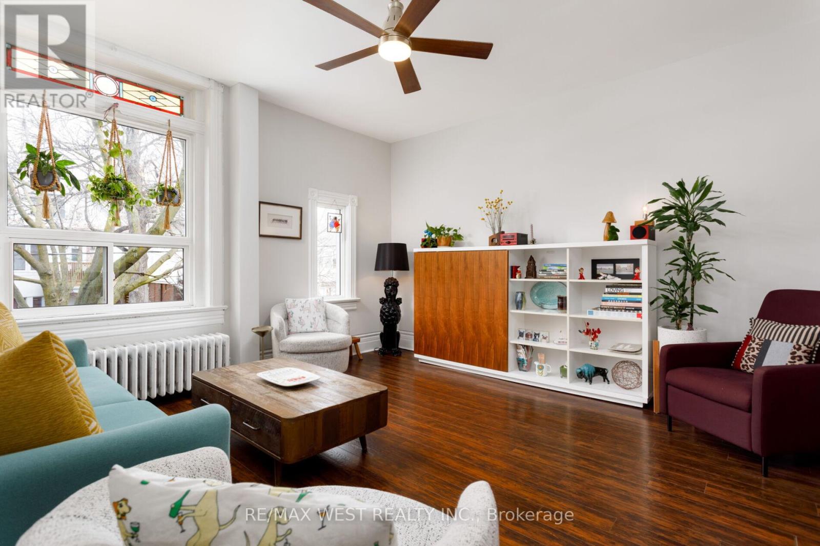 87 Springhurst Avenue, Toronto, Ontario  M6K 1B7 - Photo 13 - W12971104