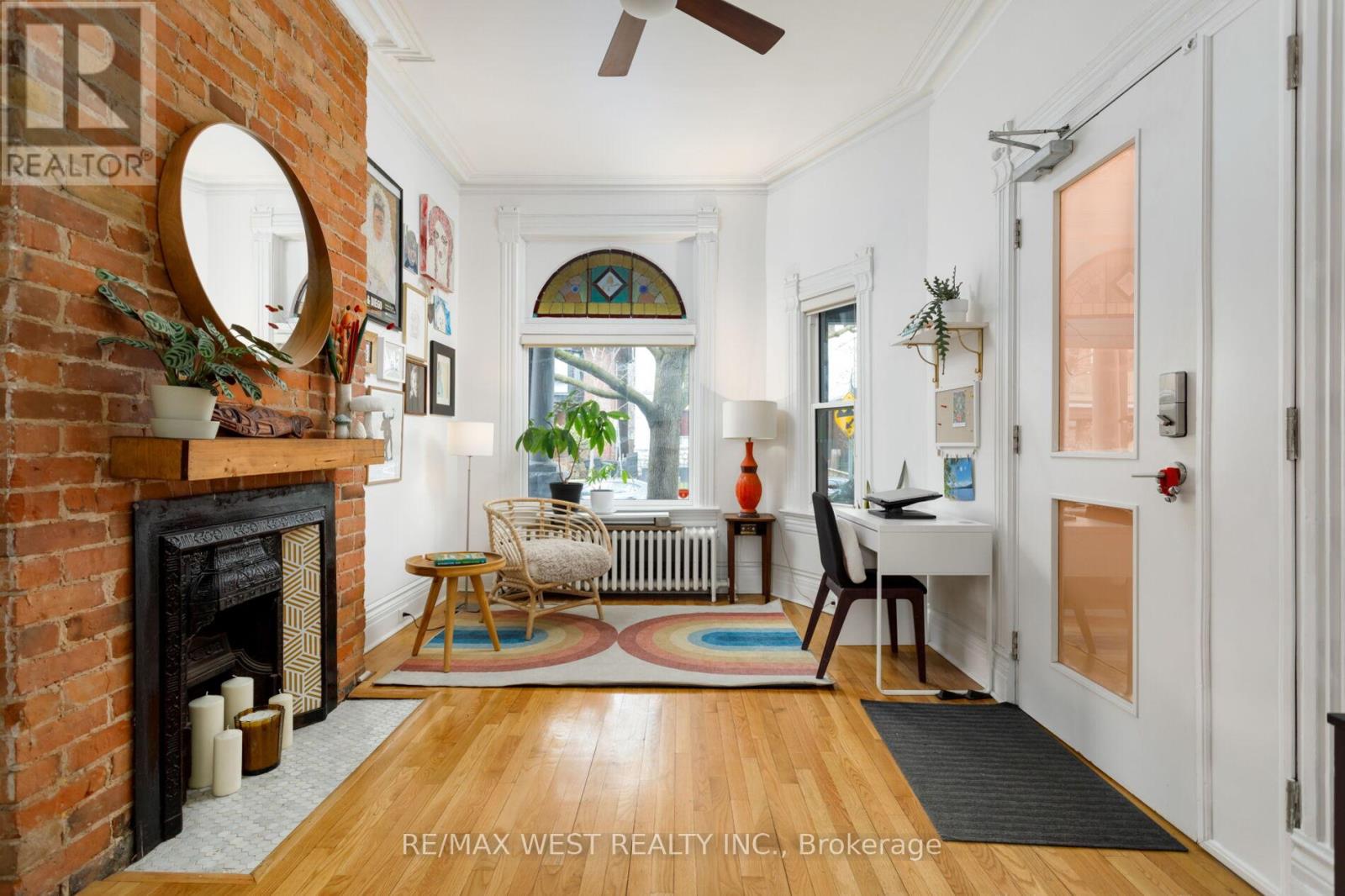 87 Springhurst Avenue, Toronto, Ontario  M6K 1B7 - Photo 28 - W12971104