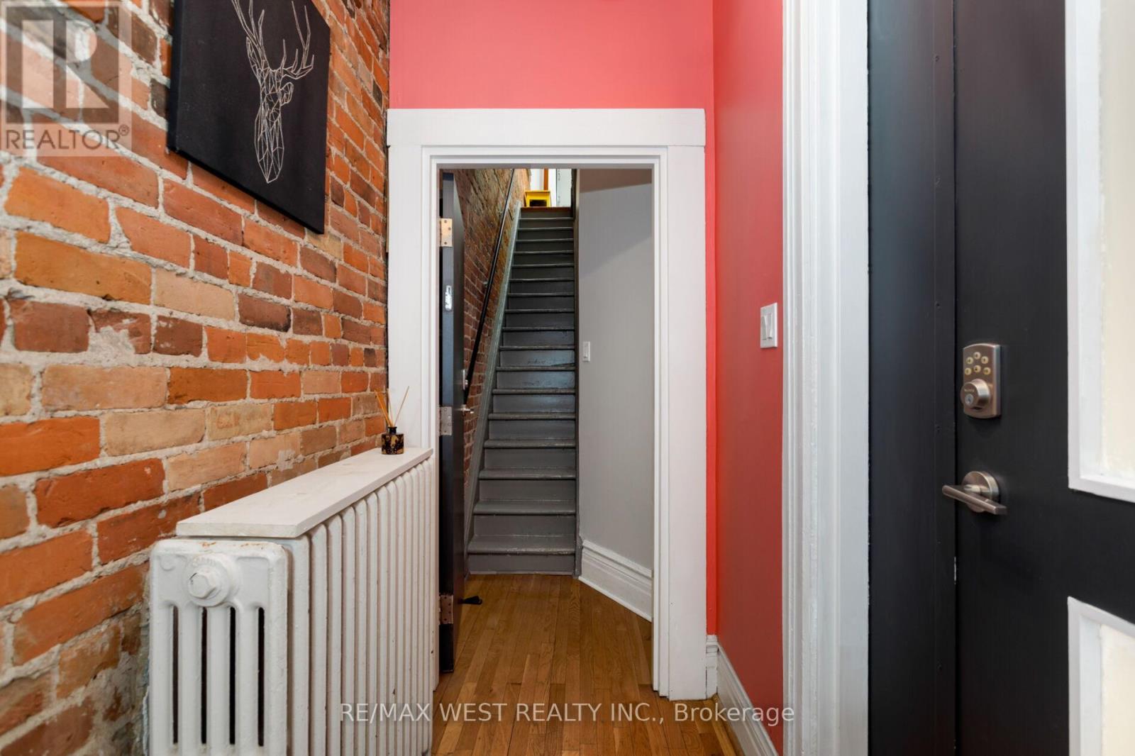 87 Springhurst Avenue, Toronto, Ontario  M6K 1B7 - Photo 3 - W12971104