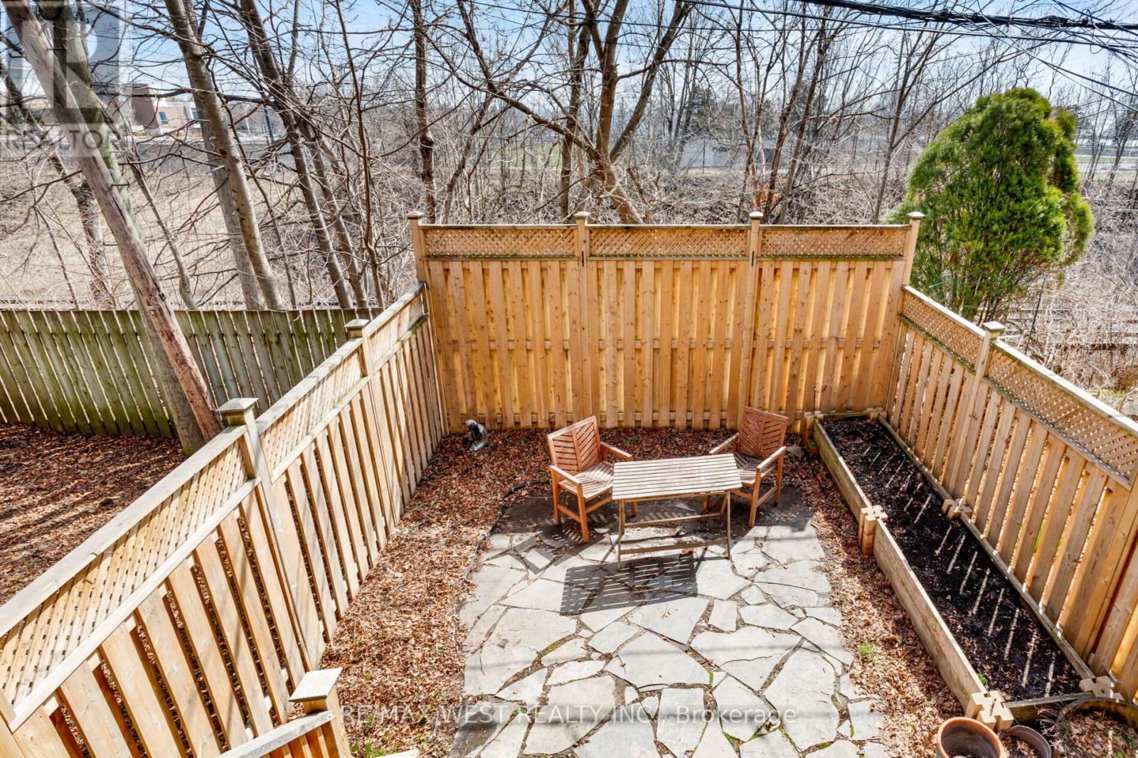 87 Springhurst Avenue, Toronto, Ontario  M6K 1B7 - Photo 41 - W12971104