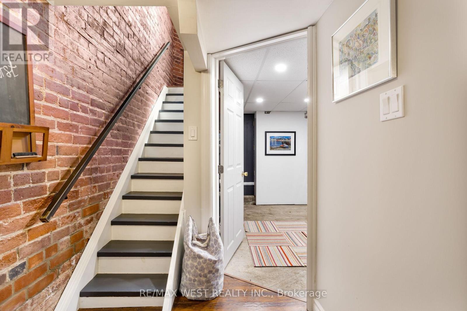 87 Springhurst Avenue, Toronto, Ontario  M6K 1B7 - Photo 42 - W12971104