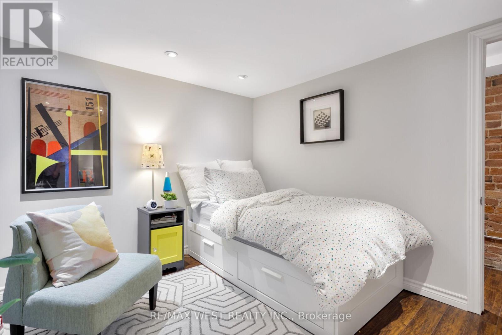 87 Springhurst Avenue, Toronto, Ontario  M6K 1B7 - Photo 45 - W12971104