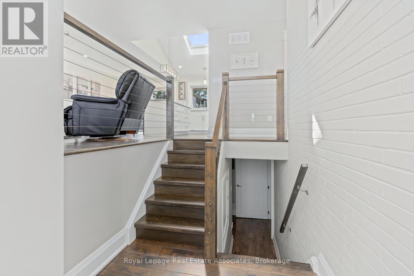 24 Stevens Crescent, Halton Hills, Ontario  L7G 1B6 - Photo 22 - W12971126