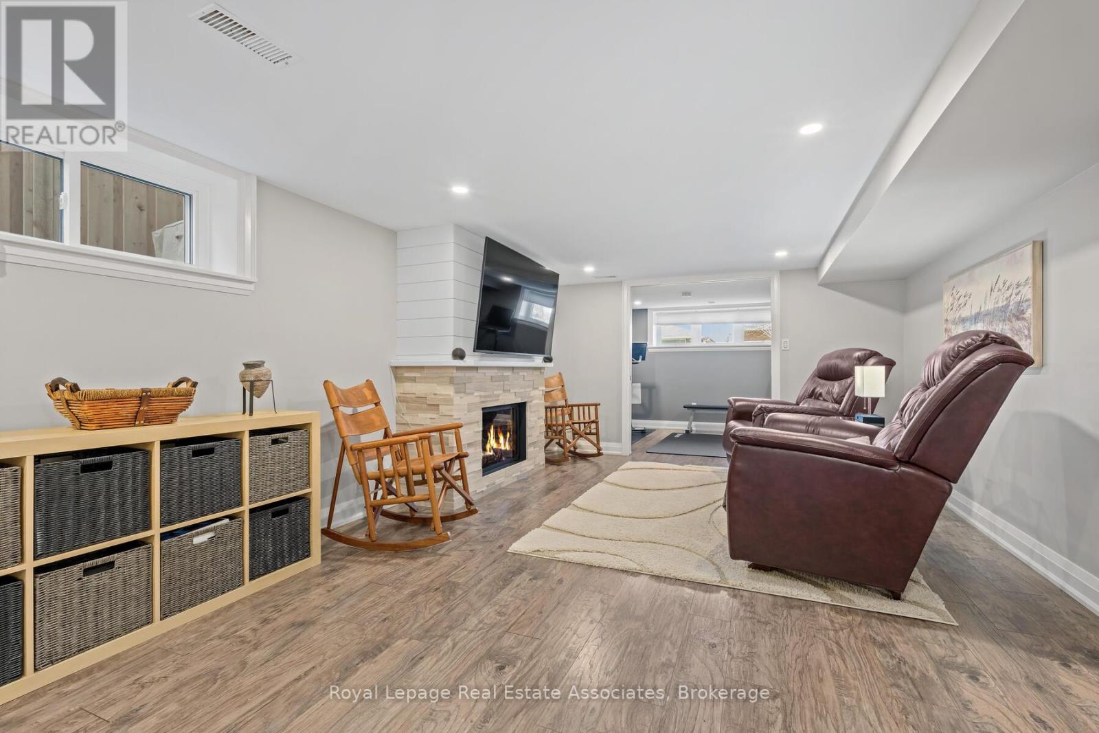 24 Stevens Crescent, Halton Hills, Ontario  L7G 1B6 - Photo 23 - W12971126