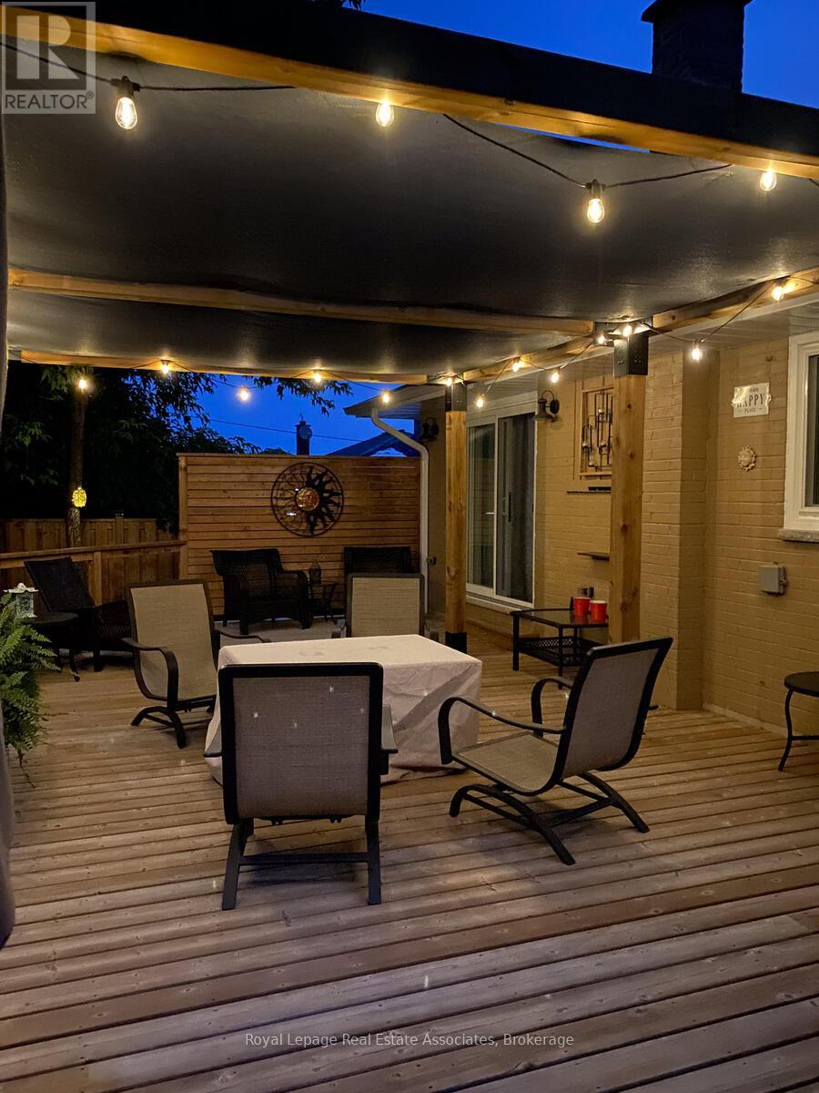 24 Stevens Crescent, Halton Hills, Ontario  L7G 1B6 - Photo 35 - W12971126