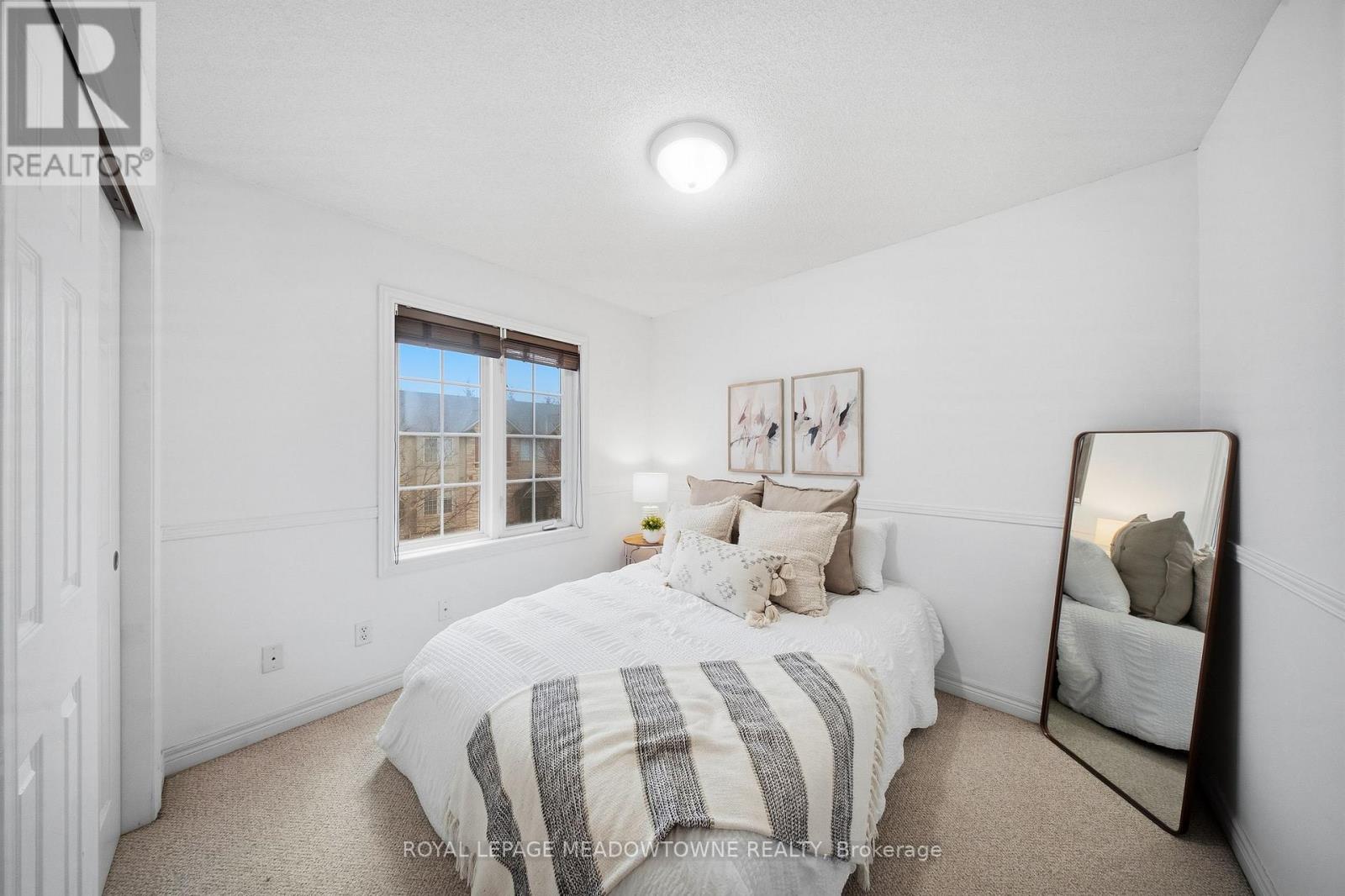 624 Maude Common, Burlington, Ontario  L7L 0C7 - Photo 35 - W12971144