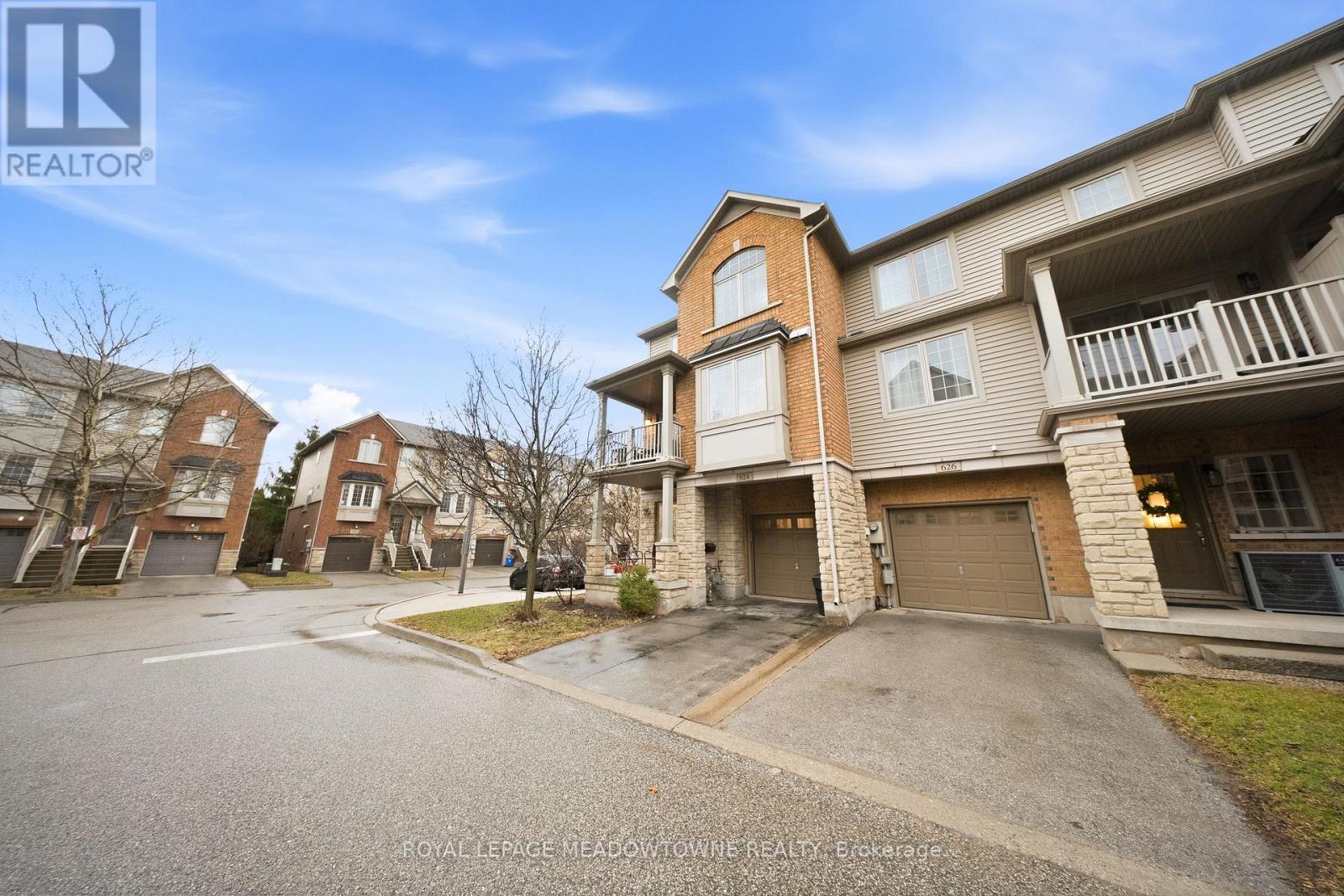 624 Maude Common, Burlington, Ontario  L7L 0C7 - Photo 5 - W12971144