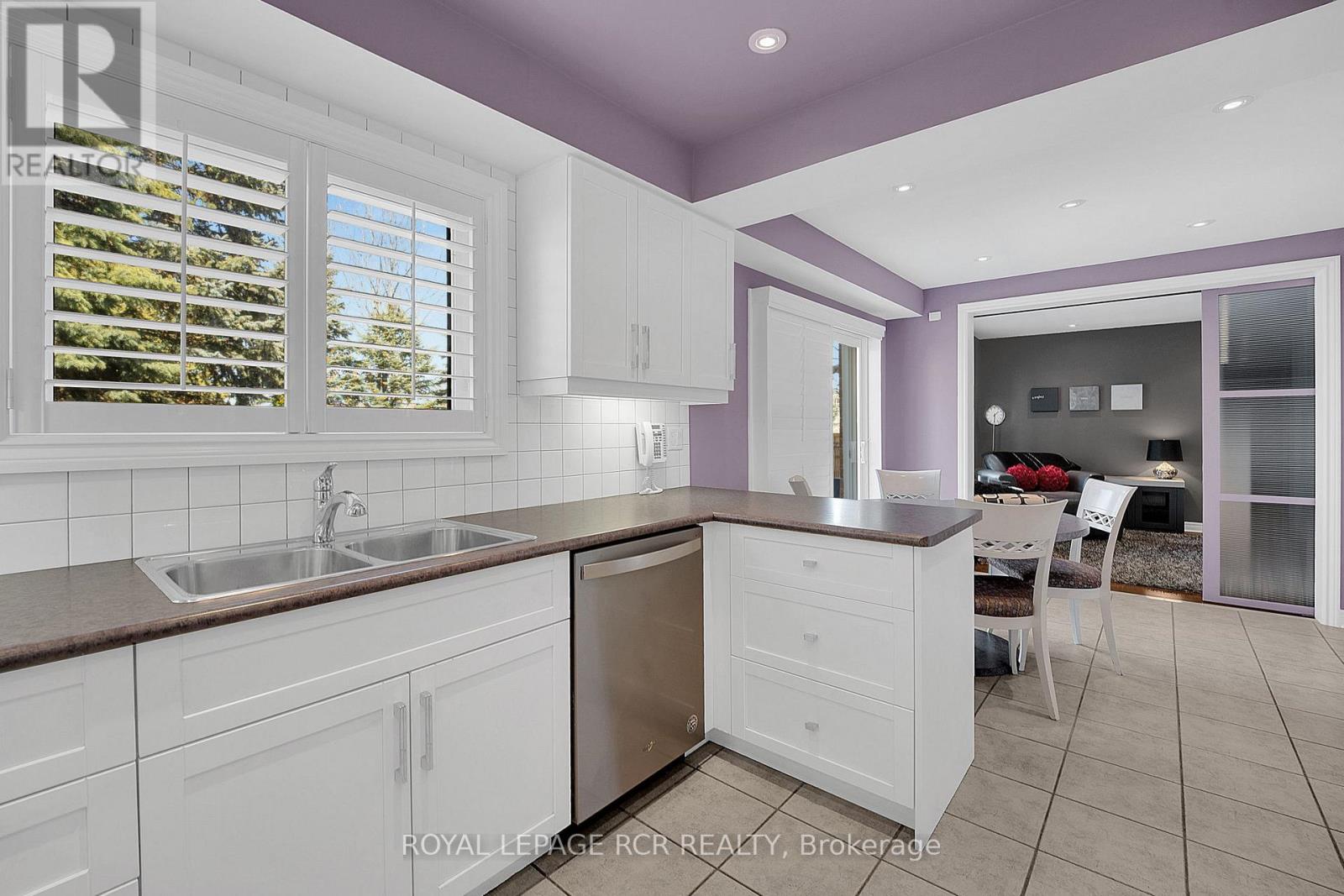 4 Vantagebrook Court, Caledon, Ontario  L7E 1J3 - Photo 12 - W12971152