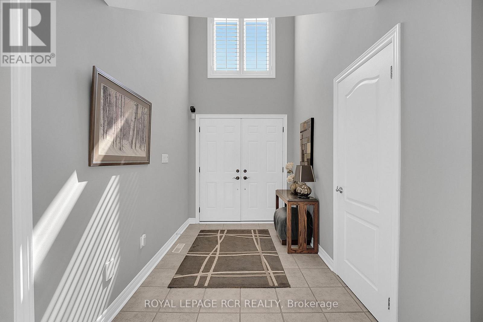 4 Vantagebrook Court, Caledon, Ontario  L7E 1J3 - Photo 4 - W12971152