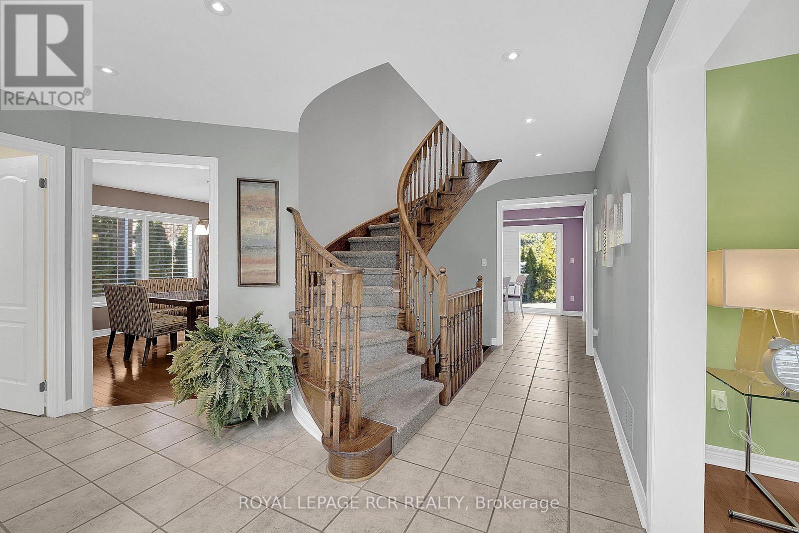 4 Vantagebrook Court, Caledon, Ontario  L7E 1J3 - Photo 5 - W12971152