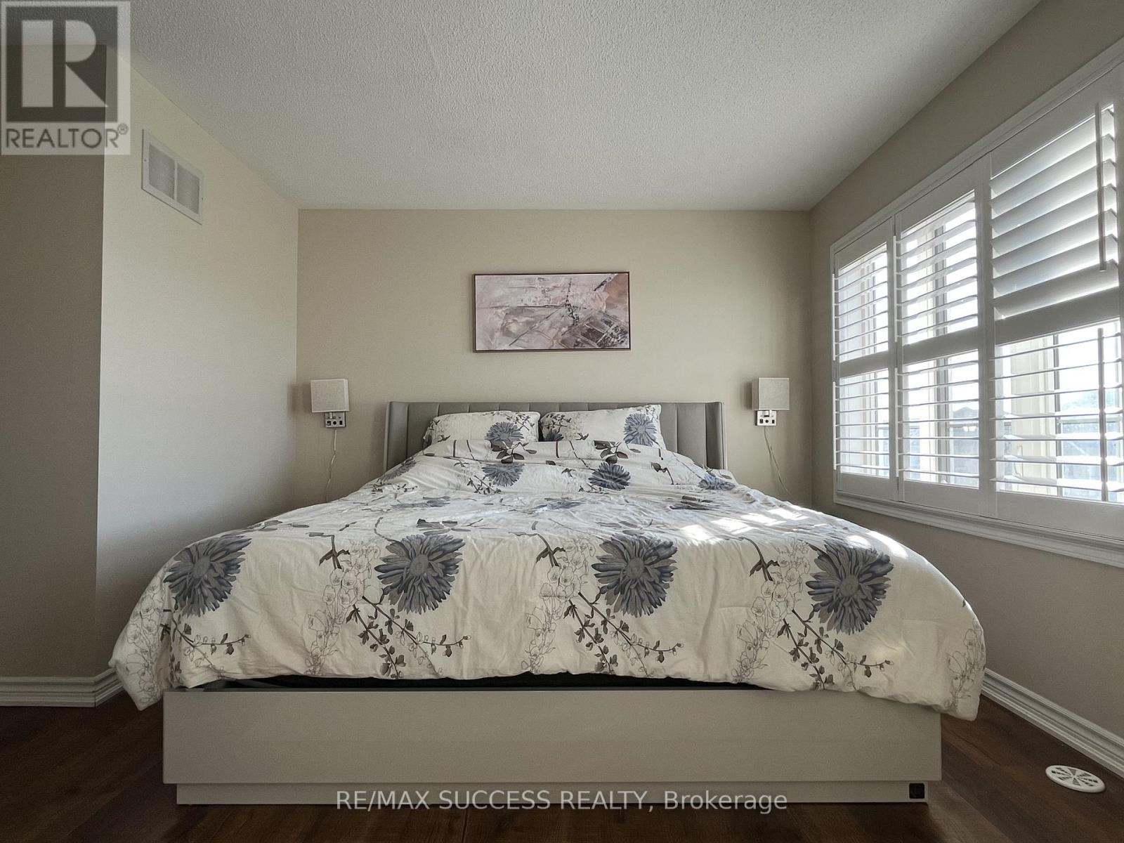 1727 Copeland Circle, Milton, Ontario  L9T 8Y2 - Photo 12 - W12971170