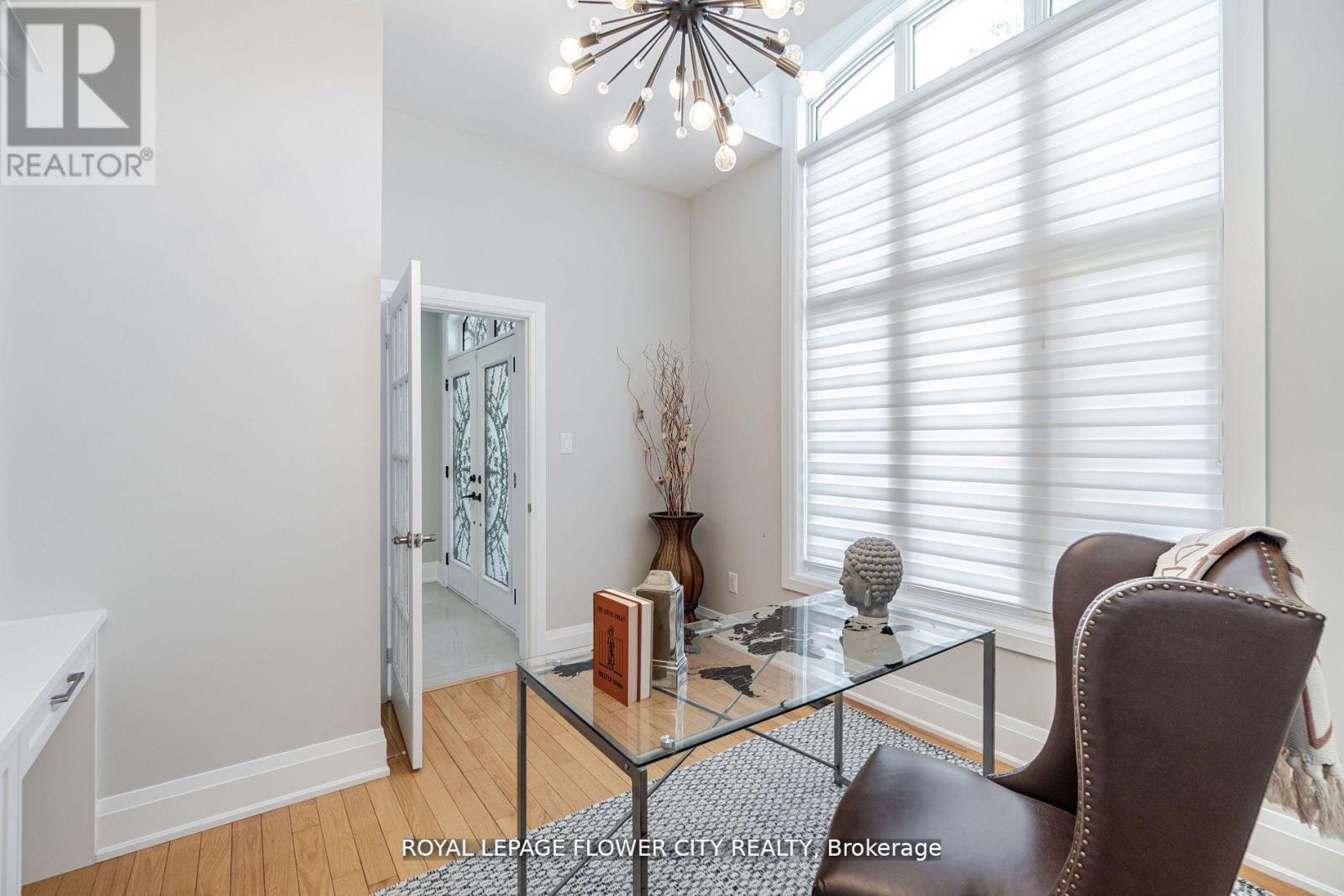 36 Louvain Drive, Brampton, Ontario  L6P 1W7 - Photo 13 - W12971172