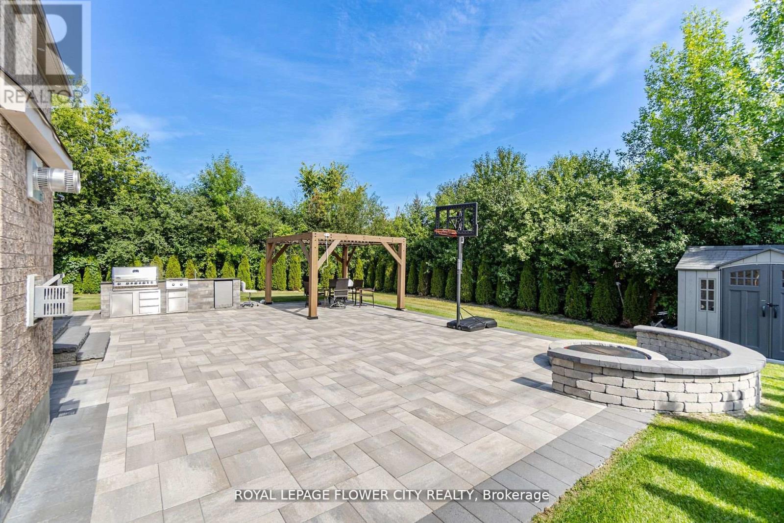 36 Louvain Drive, Brampton, Ontario  L6P 1W7 - Photo 26 - W12971172