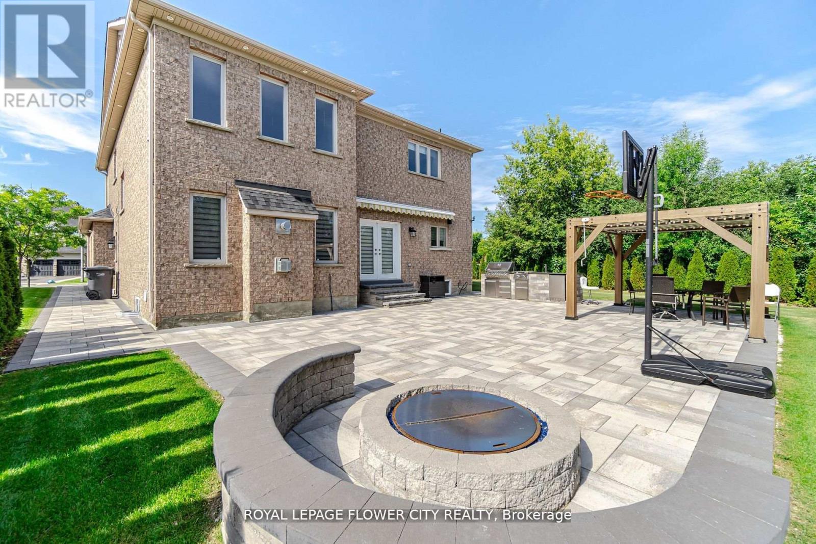 36 Louvain Drive, Brampton, Ontario  L6P 1W7 - Photo 27 - W12971172