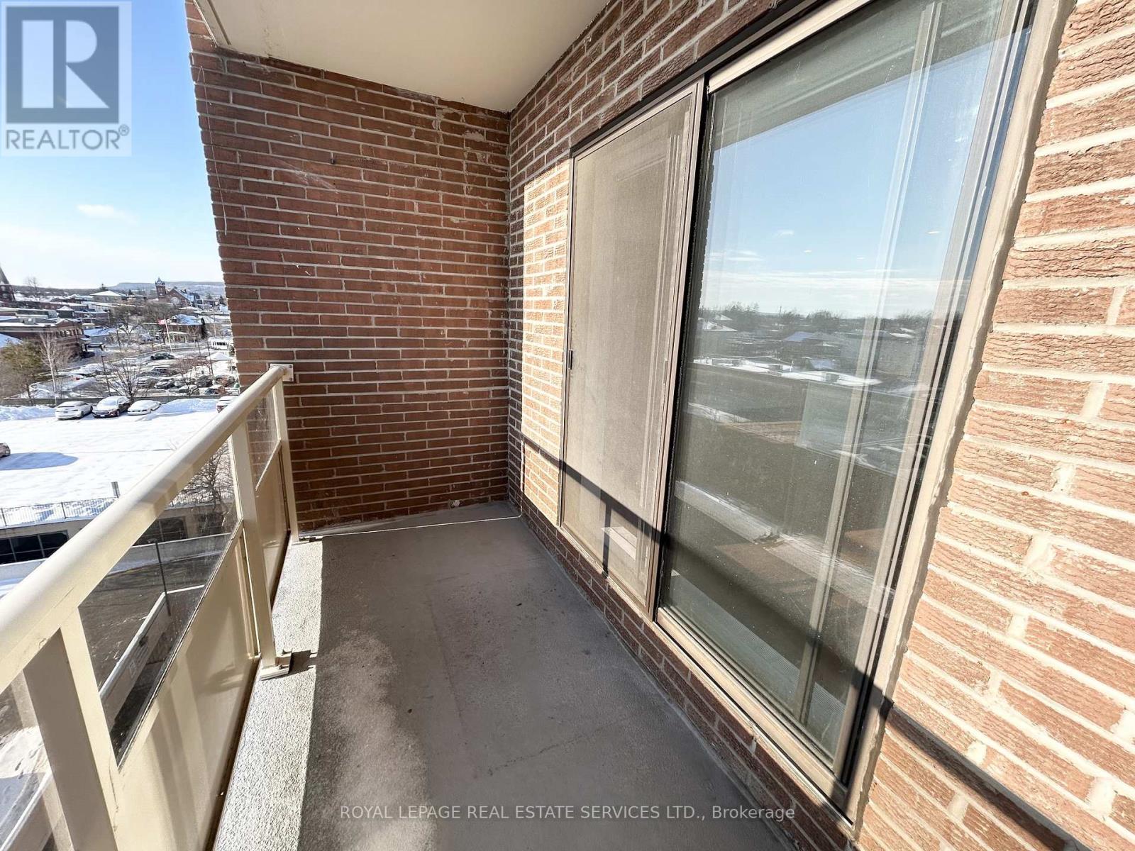 303 - 82 Millside Drive, Milton, Ontario  L9T 4A1 - Photo 15 - W12971174