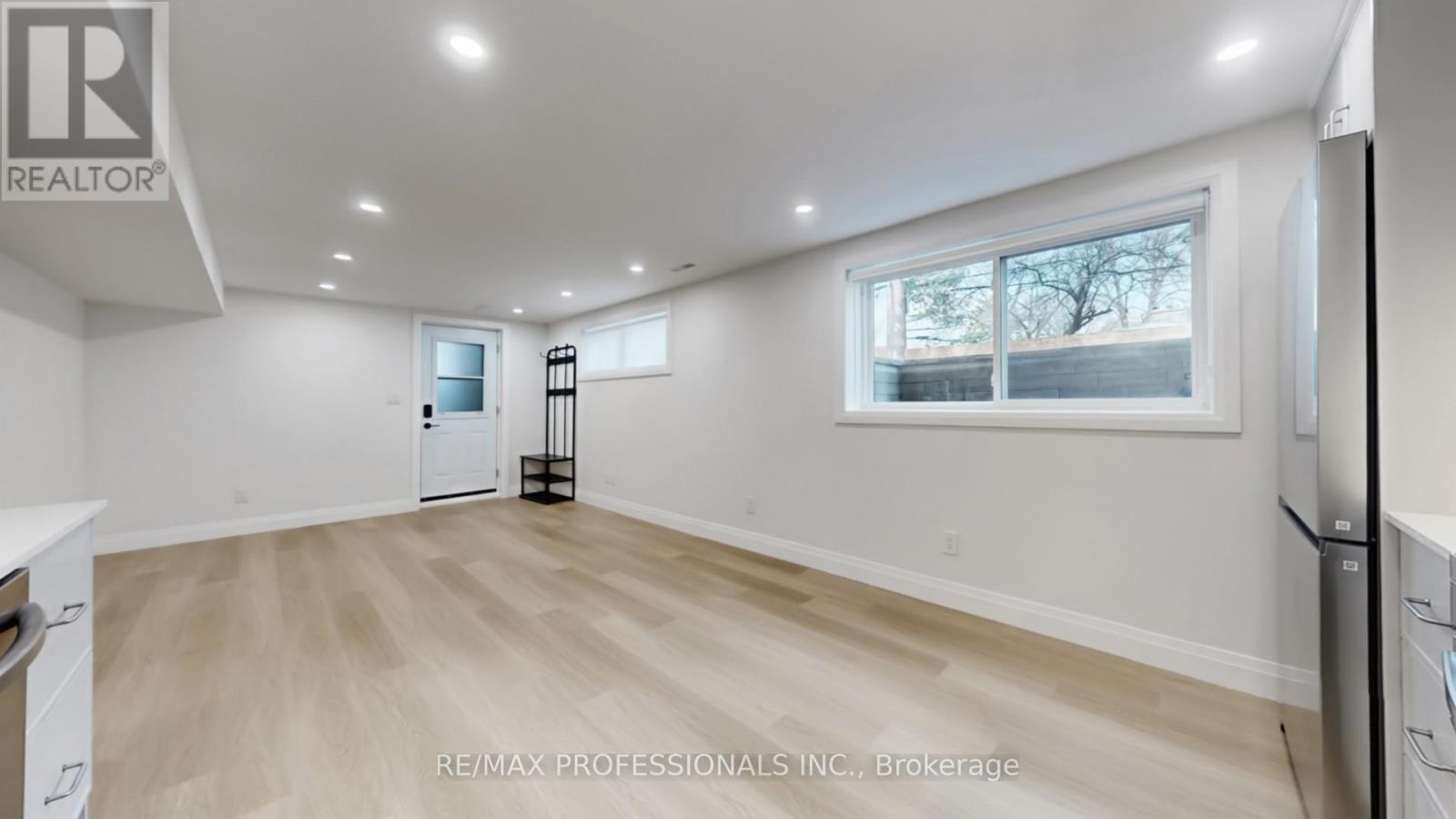 Bsmt - 44 Princess Margaret Boulevard, Toronto, Ontario  M9A 1Z6 - Photo 13 - W12971178