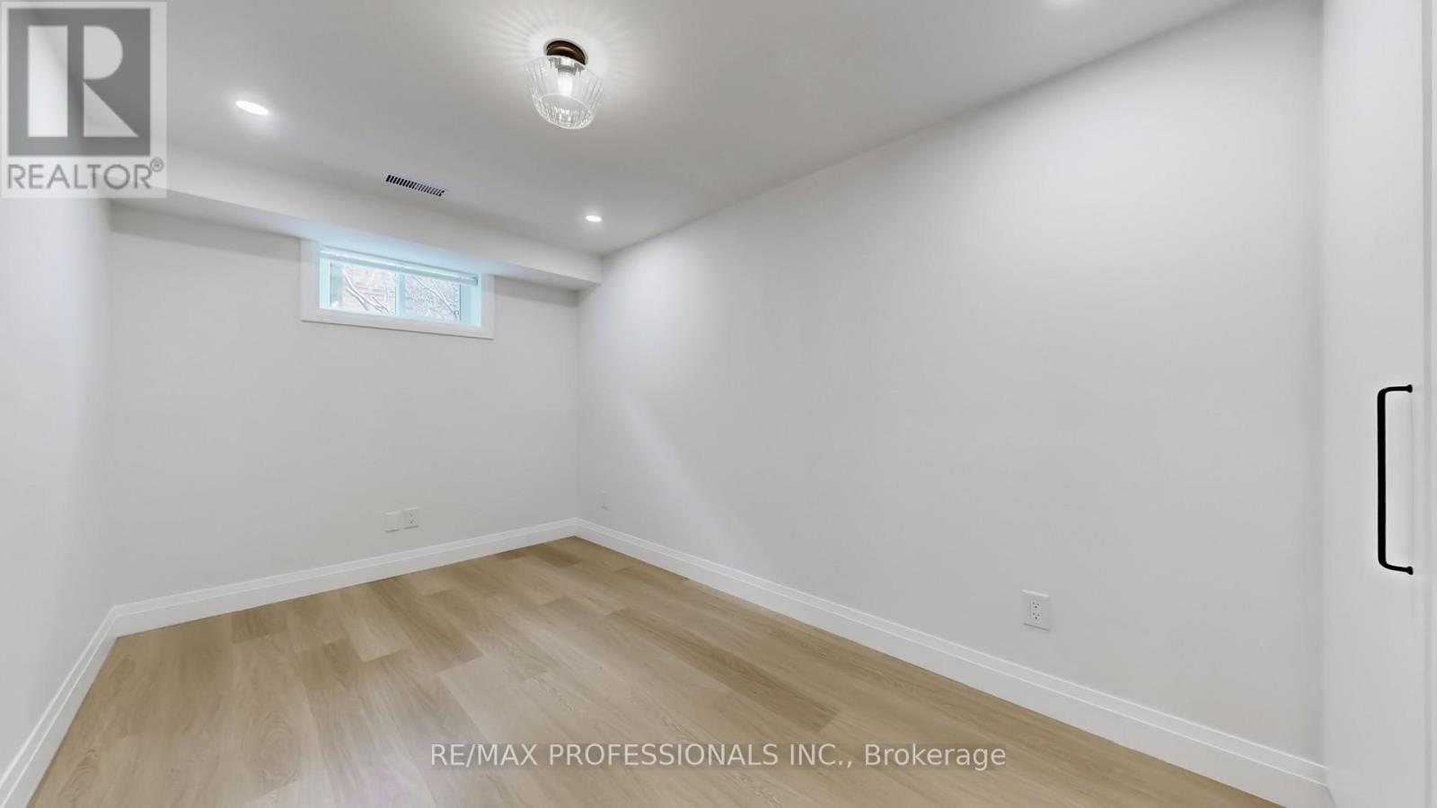 Bsmt - 44 Princess Margaret Boulevard, Toronto, Ontario  M9A 1Z6 - Photo 18 - W12971178