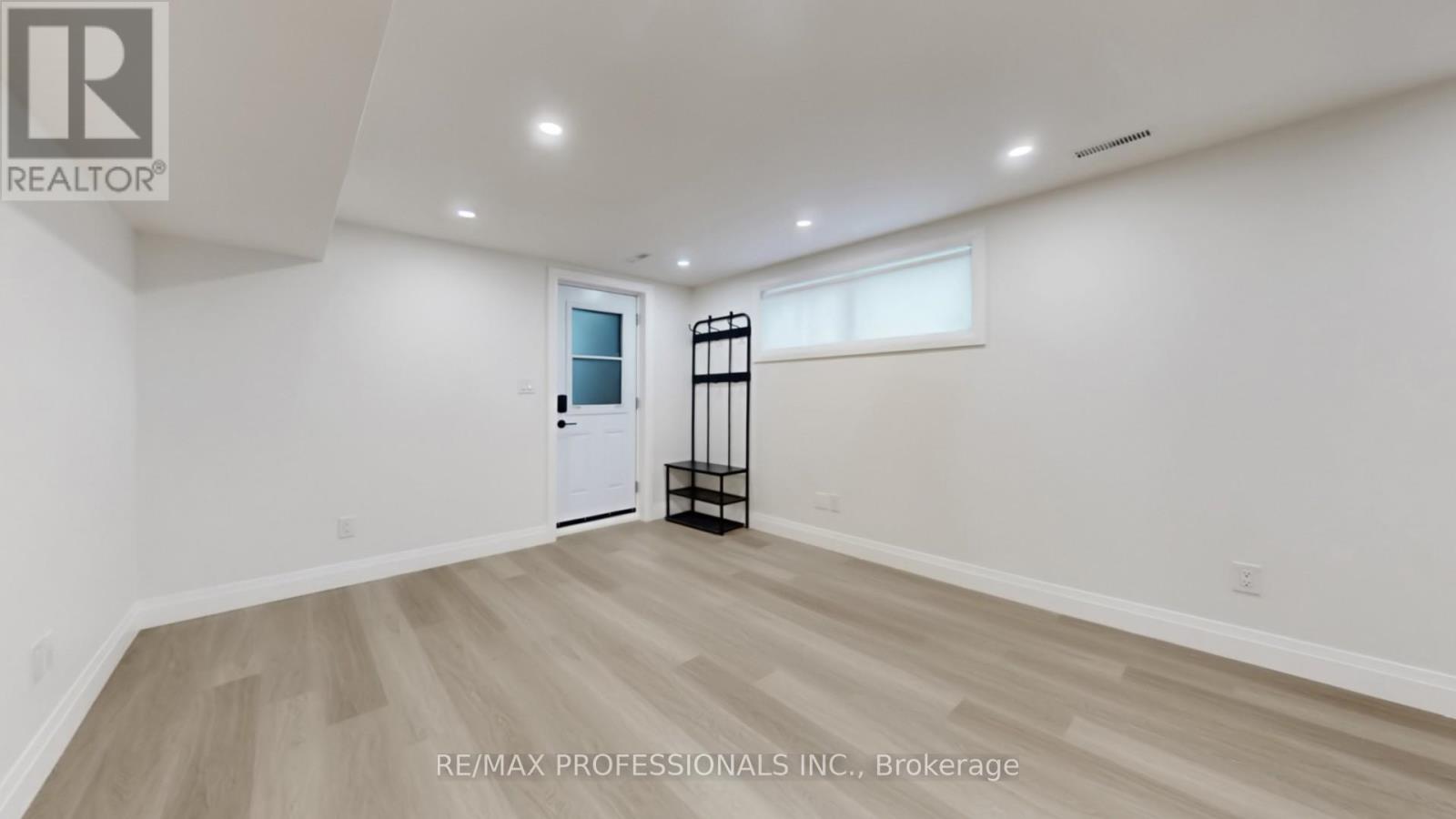 Bsmt - 44 Princess Margaret Boulevard, Toronto, Ontario  M9A 1Z6 - Photo 6 - W12971178