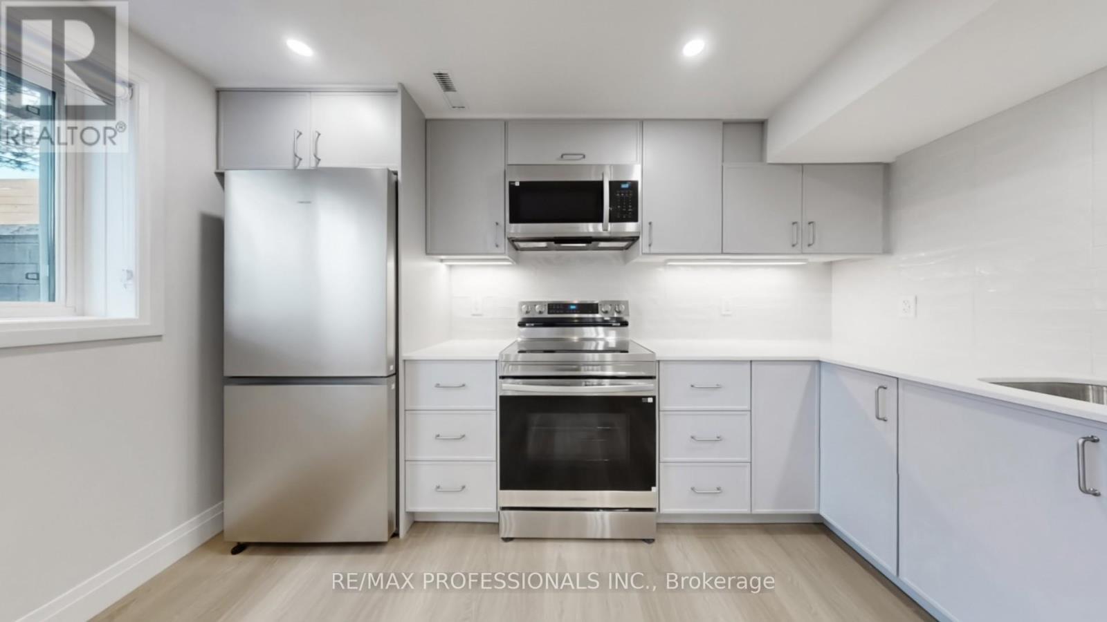 Bsmt - 44 Princess Margaret Boulevard, Toronto, Ontario  M9A 1Z6 - Photo 9 - W12971178