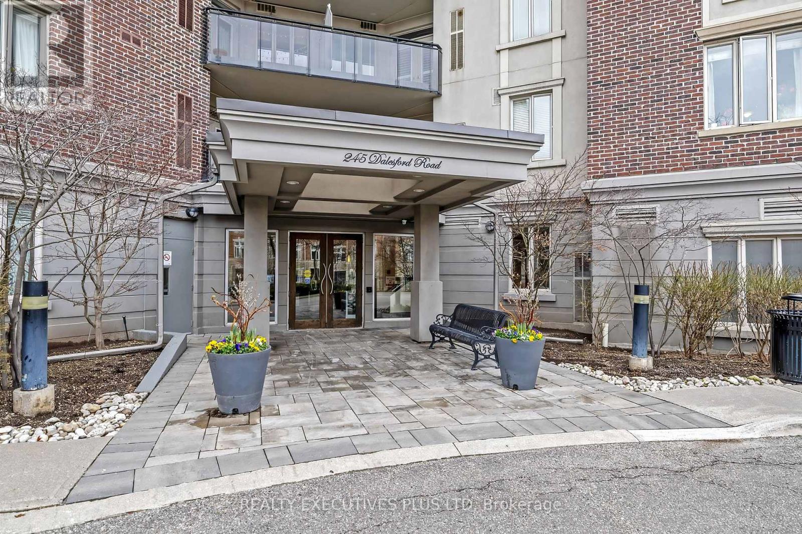 414 - 245 Dalesford Road, Toronto, Ontario  M8Y 4H7 - Photo 2 - W12971230