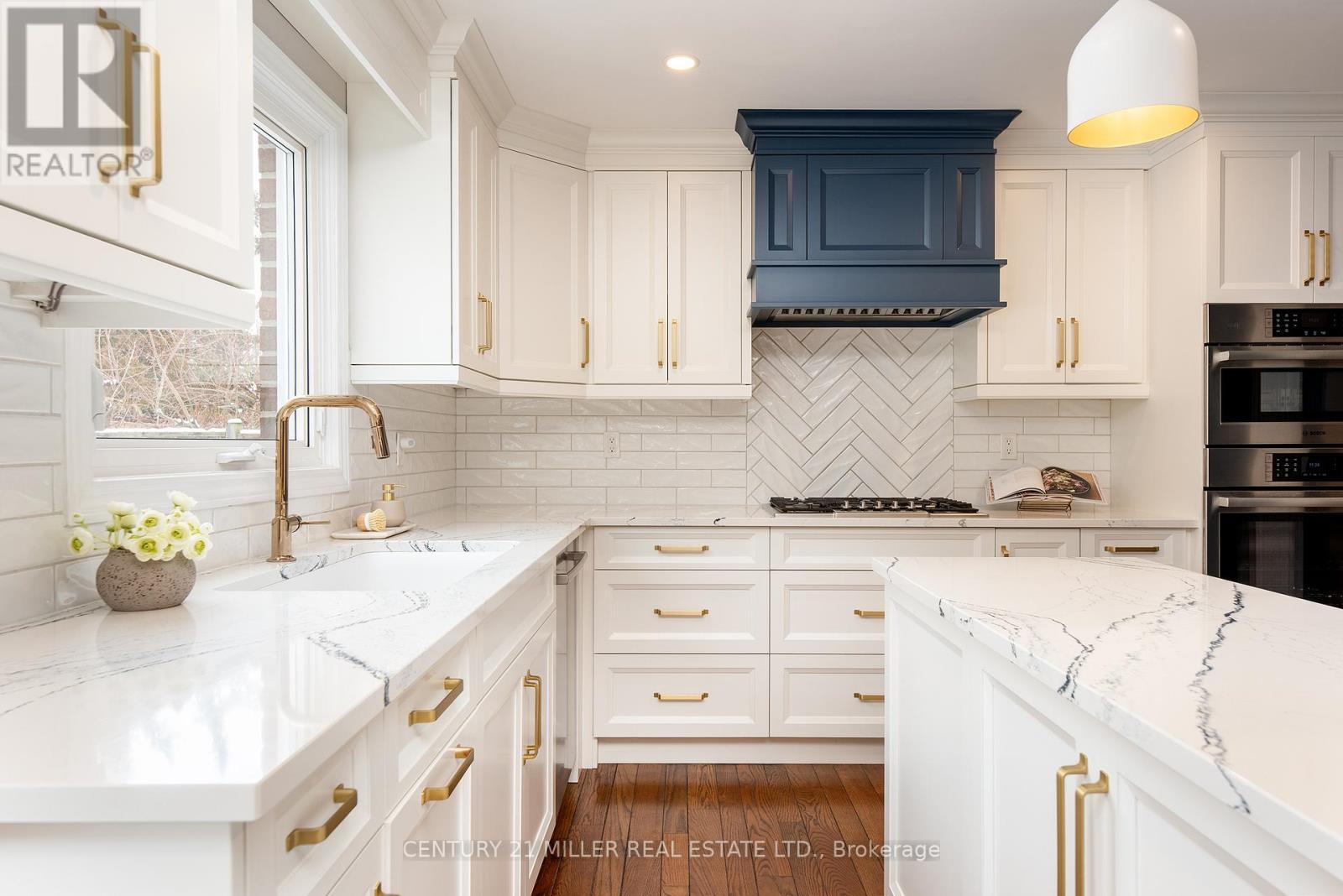 1225 Old Post Drive, Oakville (Ga Glen Abbey), Ontario  L6M 1A5 - Photo 17 - W12971234