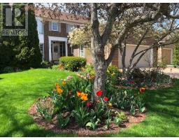 1225 OLD POST DRIVE, Oakville, Ontario