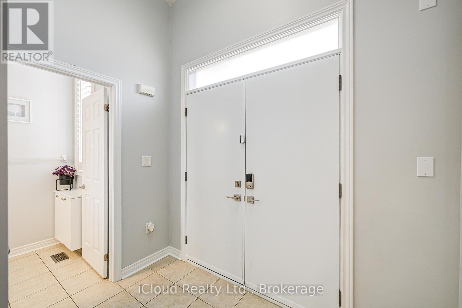 29 Teal Crest Circle, Brampton, Ontario  L6X 2Z5 - Photo 3 - W12971238