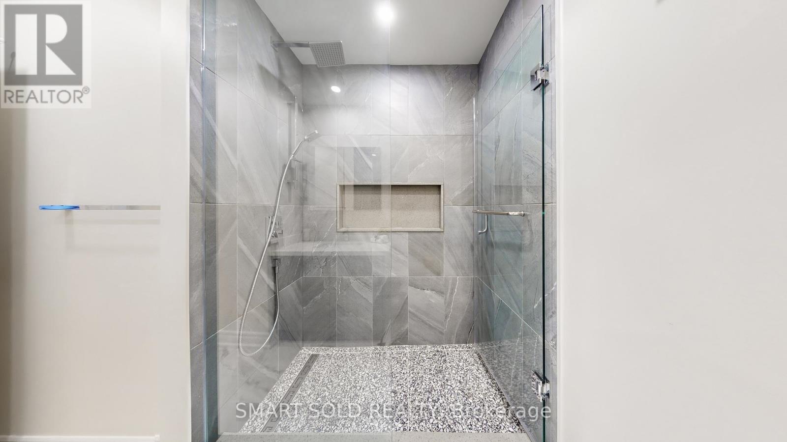 3 Manorwood Drive, Markham, Ontario  L6C 2S9 - Photo 32 - N12962864