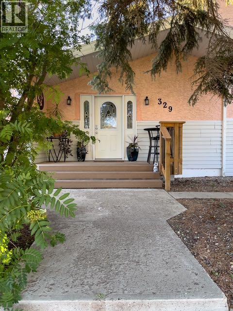 329 2 Avenue Ne, Milk River, Alberta  T0K 1M0 - Photo 3 - A2292569