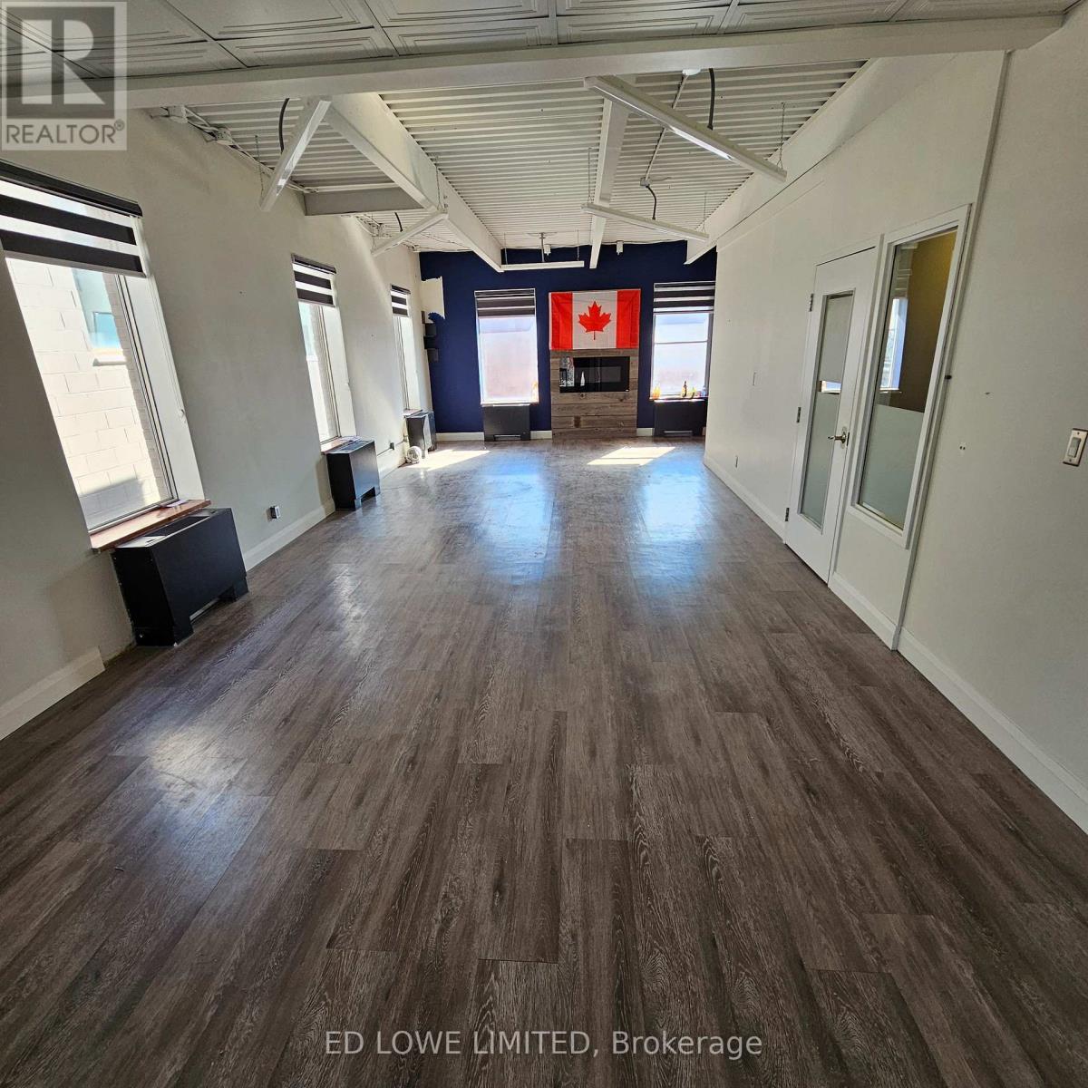 302 - 89 Dunlop Street E, Barrie, Ontario  L4M 1A7 - Photo 5 - S12805730