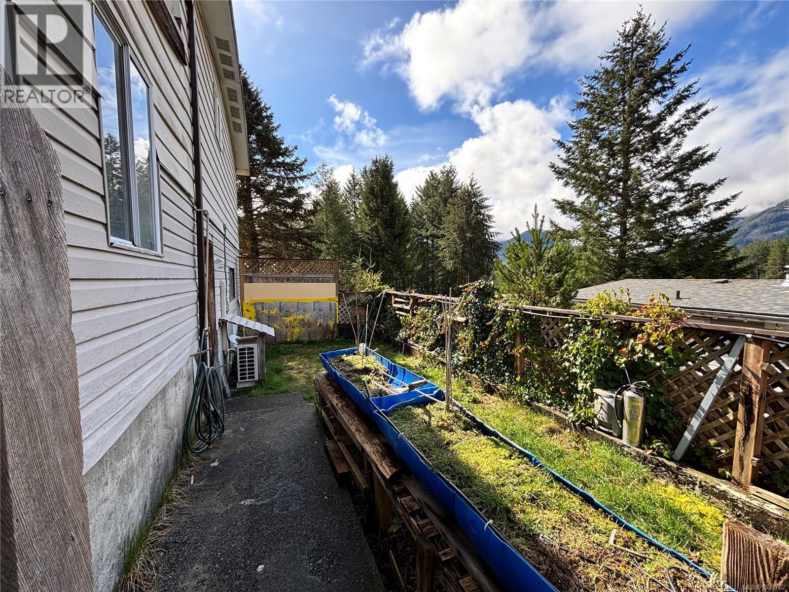 419 Golden Hinde Pl, Gold River, British Columbia V0P 1G0 - Photo 32 - 1030702