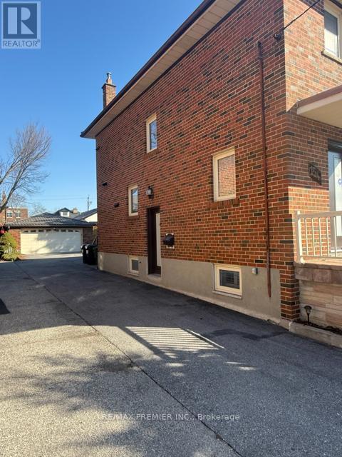 154a William Street, Toronto, Ontario  M9N 2H1 - Photo 2 - W12799494