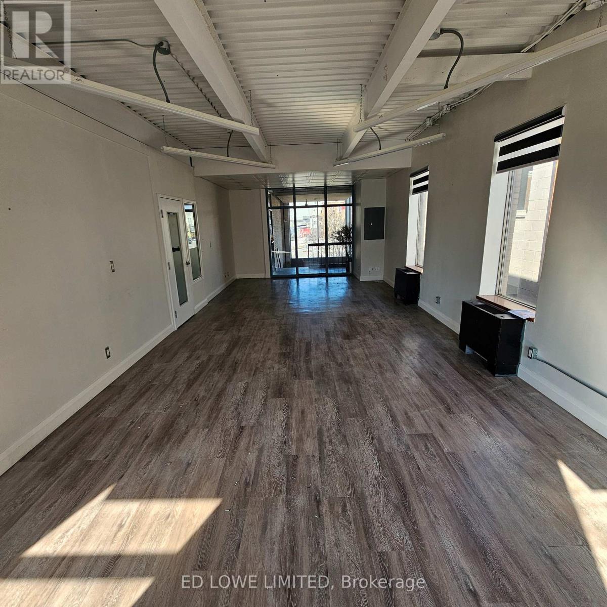 302 - 89 Dunlop Street E, Barrie, Ontario  L4M 1A7 - Photo 4 - S12805730