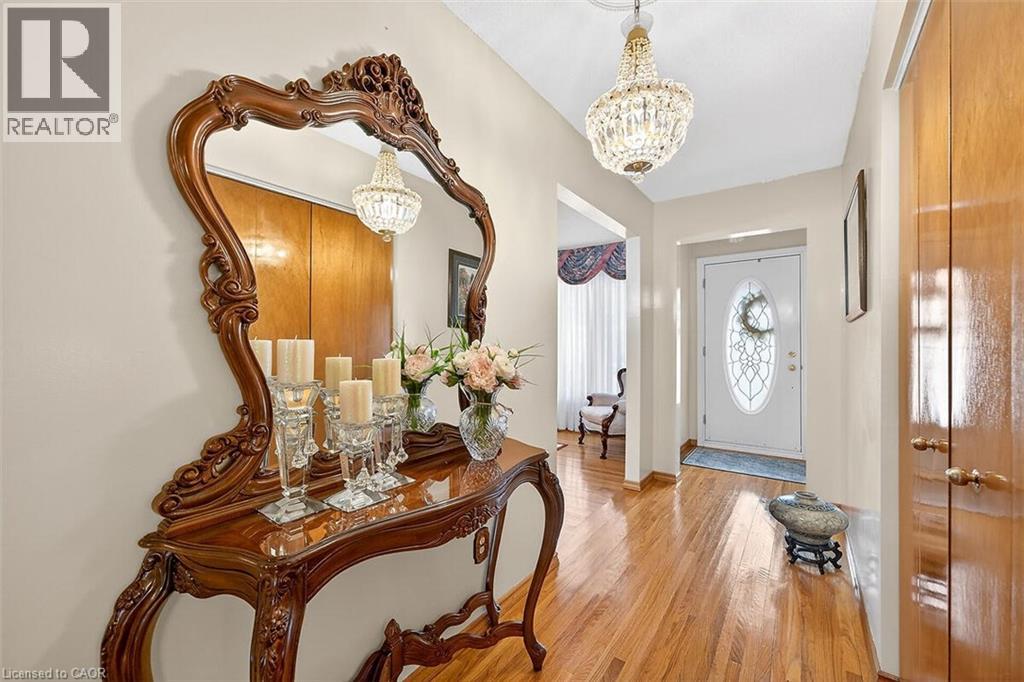 344 Enfield Road, Burlington, Ontario  L7T 4E8 - Photo 6 - 40818277