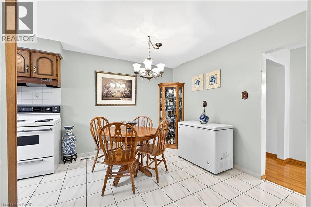 344 Enfield Road, Burlington, Ontario  L7T 4E8 - Photo 16 - 40818277