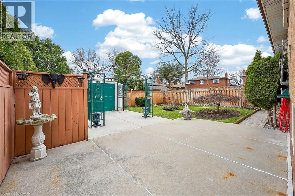 344 Enfield Road, Burlington, Ontario  L7T 4E8 - Photo 47 - 40818277