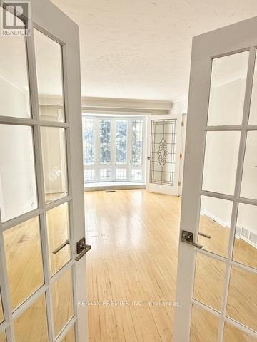 154a William Street, Toronto, Ontario  M9N 2H1 - Photo 8 - W12799494