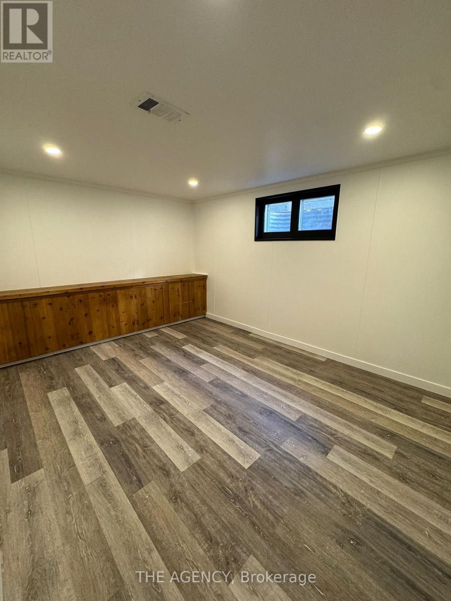 Basement - 64 Farningham Crescent, Toronto, Ontario  M9B 3B7 - Photo 11 - W12964484