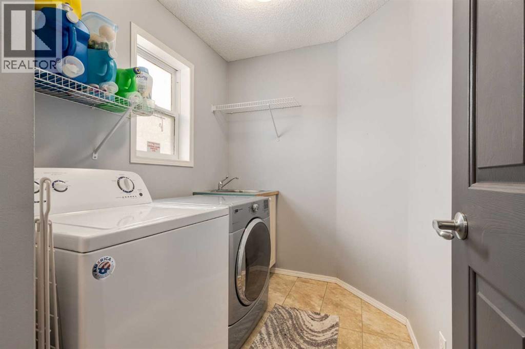 161 Douglas Ridge Place SE, Calgary, Alberta  T2Z 2T3 - Photo 16 - A2295250