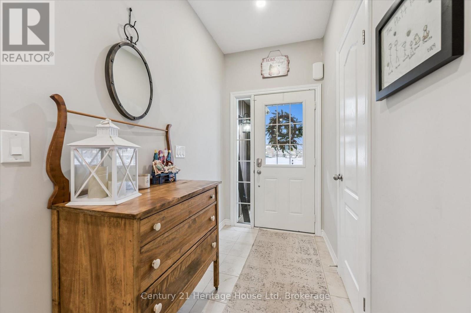 73 Courtney Street, Centre Wellington, Ontario  N1M 0E5 - Photo 3 - X12732836