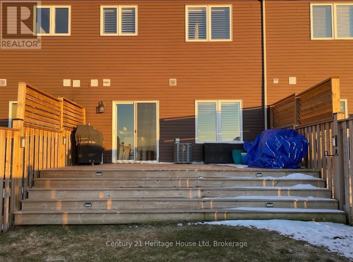 73 Courtney Street, Centre Wellington, Ontario  N1M 0E5 - Photo 37 - X12732836