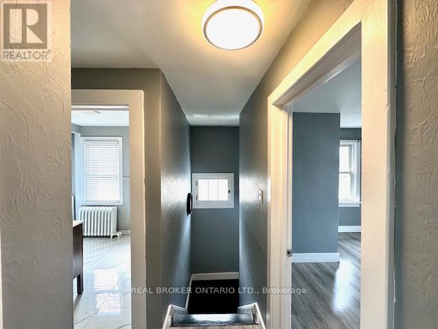 74 Crowland Avenue, Welland, Ontario  L3B 1W9 - Photo 9 - X12926538