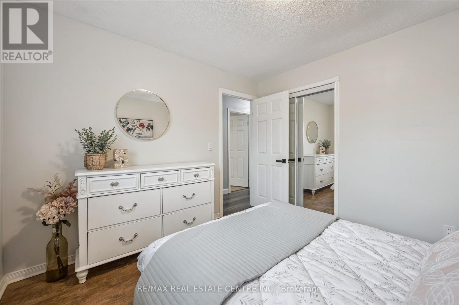 18 Avenue Road, Cambridge, Ontario  N1R 1B7 - Photo 17 - X12970872