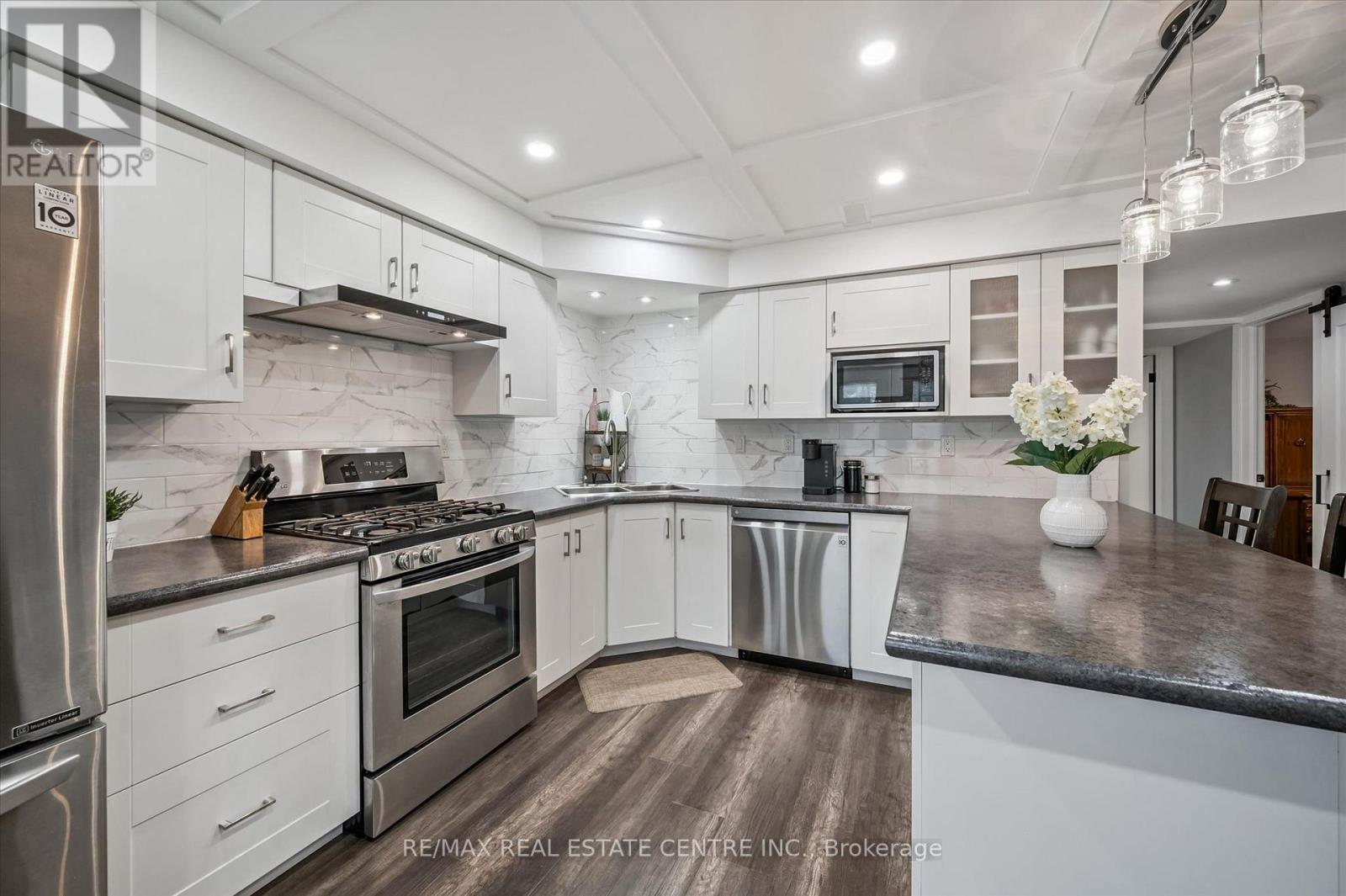 18 Avenue Road, Cambridge, Ontario  N1R 1B7 - Photo 27 - X12970872