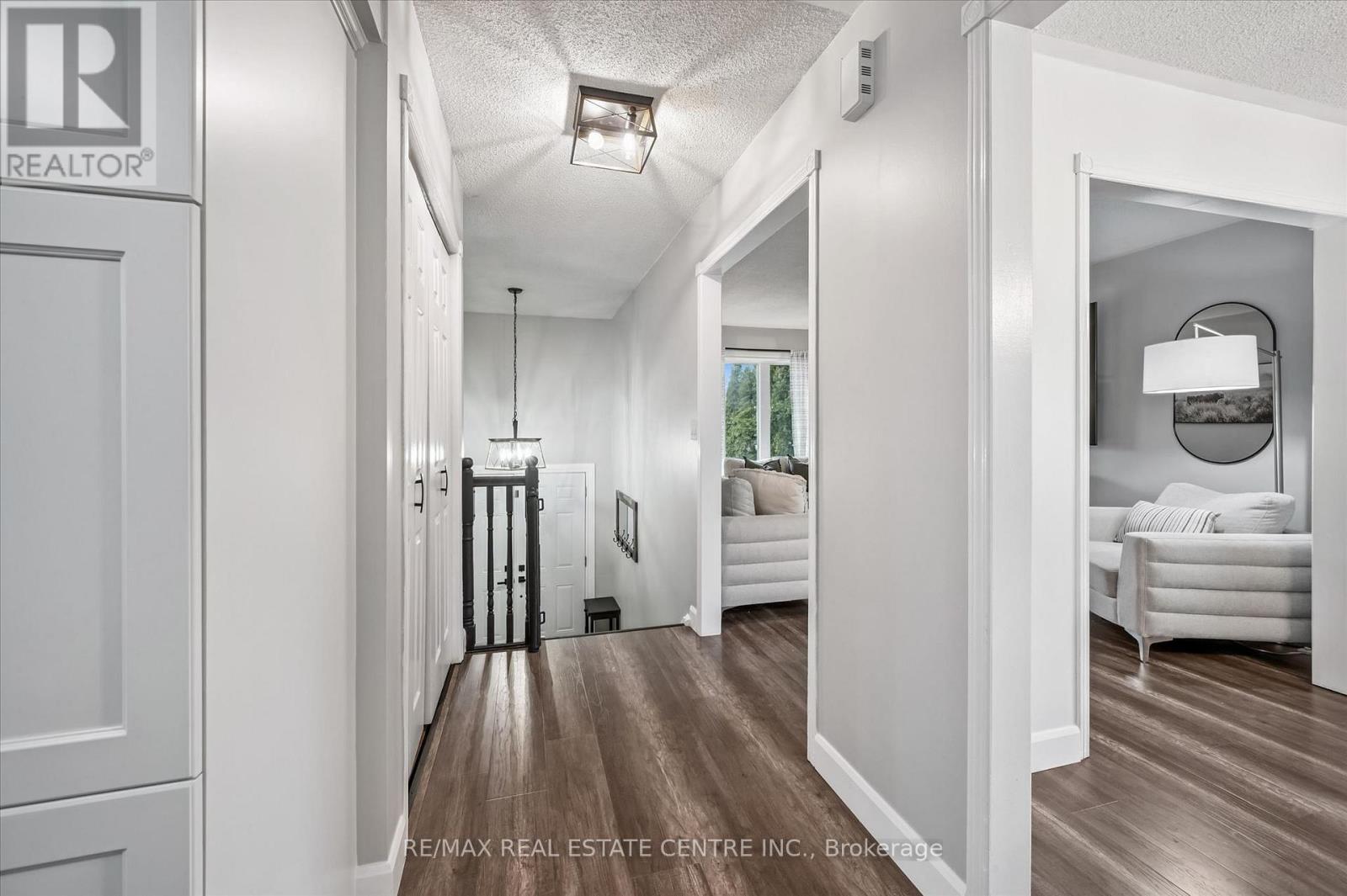 18 Avenue Road, Cambridge, Ontario  N1R 1B7 - Photo 5 - X12970872