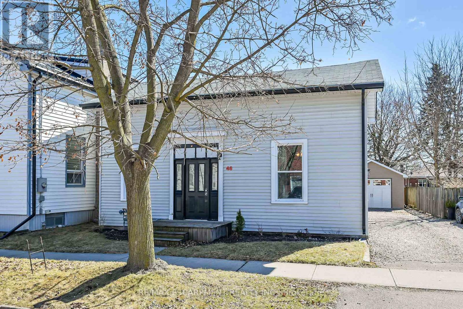 46 Walnut Street, Brantford, Ontario  N3T 1H2 - Photo 2 - X12970900
