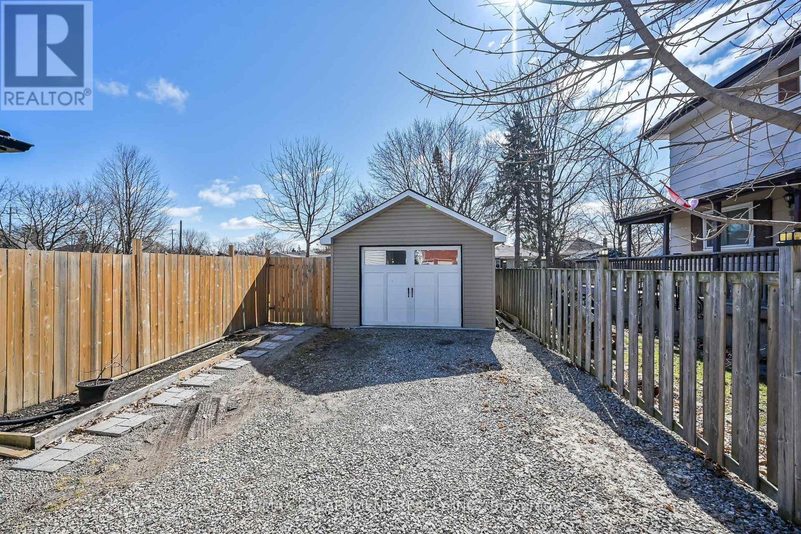 46 Walnut Street, Brantford, Ontario  N3T 1H2 - Photo 35 - X12970900