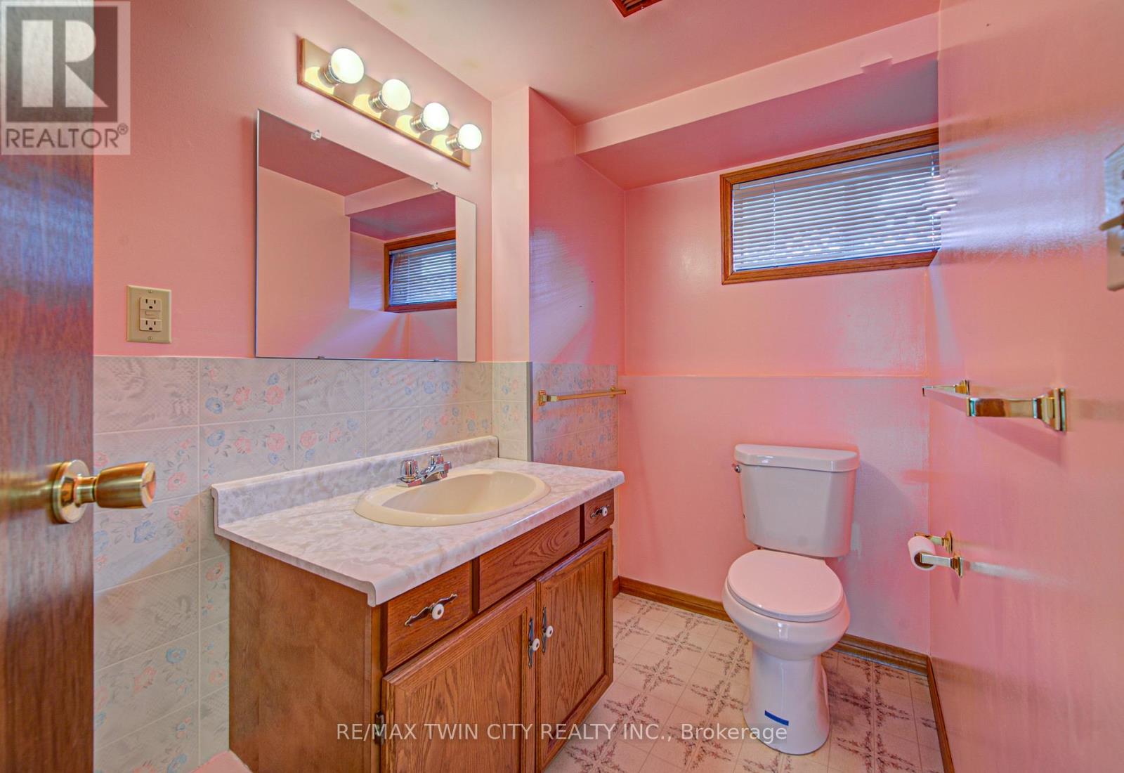 43 Quaiser Street, Kitchener, Ontario  N2A 3P8 - Photo 27 - X12970964