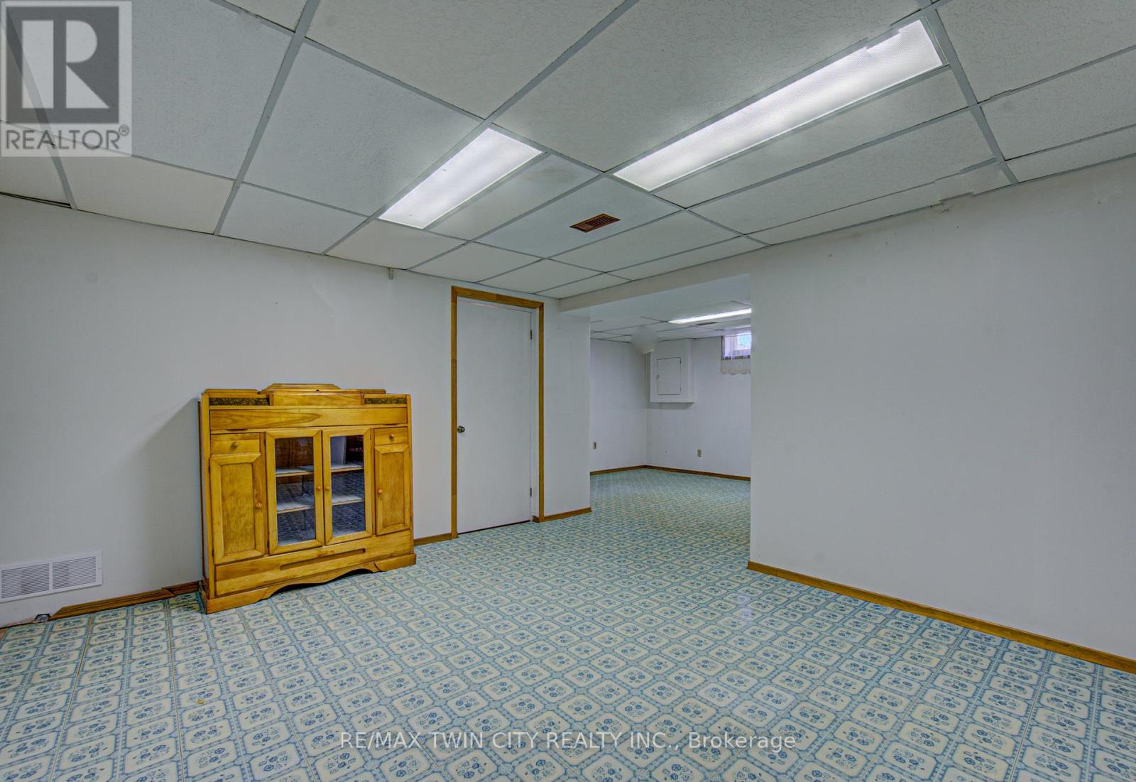 43 Quaiser Street, Kitchener, Ontario  N2A 3P8 - Photo 29 - X12970964